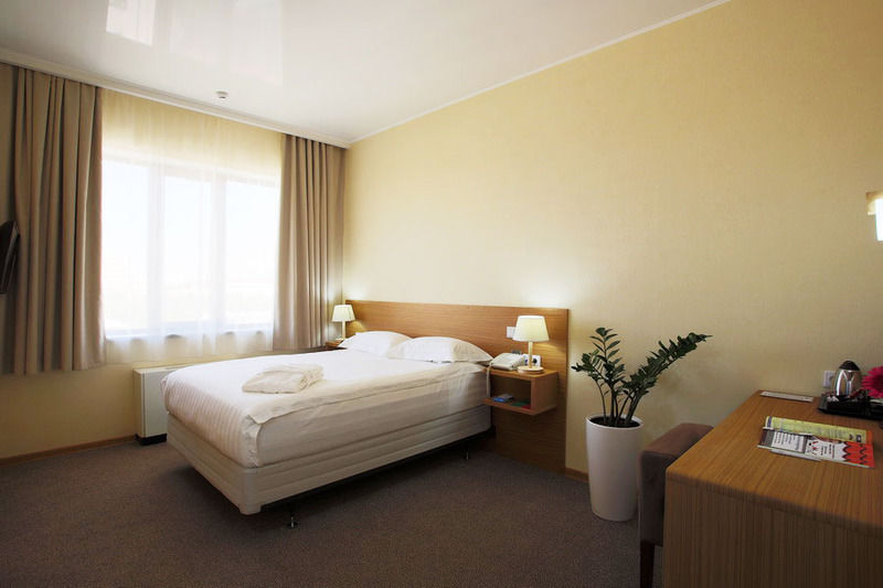 City Hotel Bisjkek Eksteriør billede