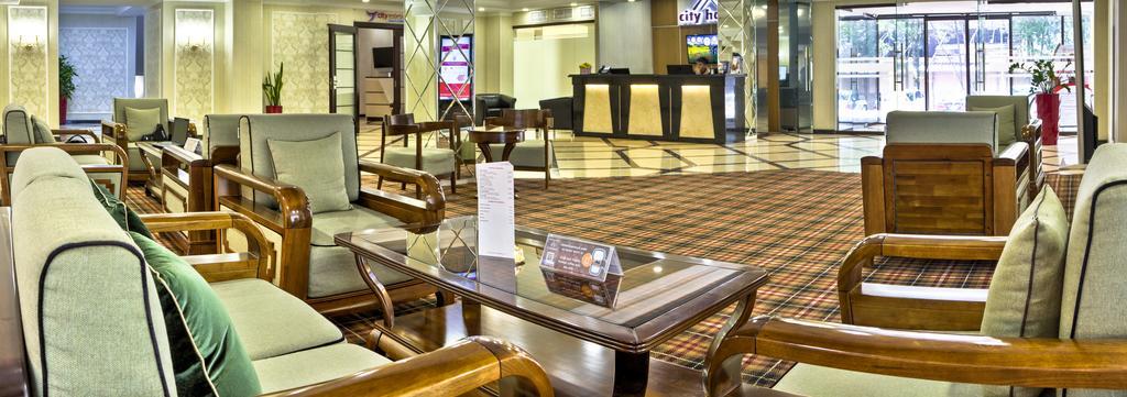 City Hotel Bisjkek Eksteriør billede
